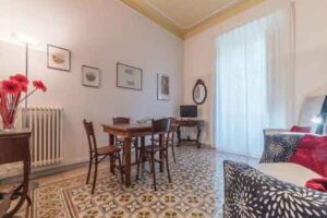 https://it.affaireweb.com/wp-content/uploads/2022/06/Colosseo-Cozy-Apartment-Rom-300x200.jpg